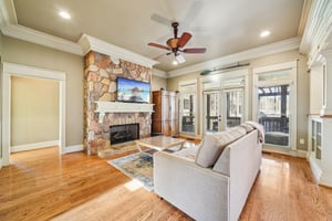 Dunsmore Dr-S0702-010.jpg