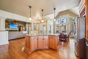 Dunsmore Dr-S0702-024.jpg