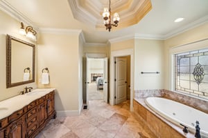 Dunsmore Dr-S0702-040.jpg