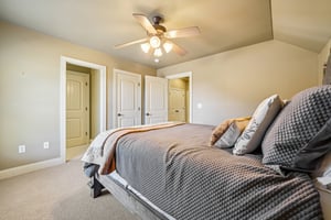 Dunsmore Dr-S0702-048.jpg