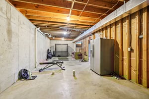 Dunsmore Dr-S0702-056.jpg