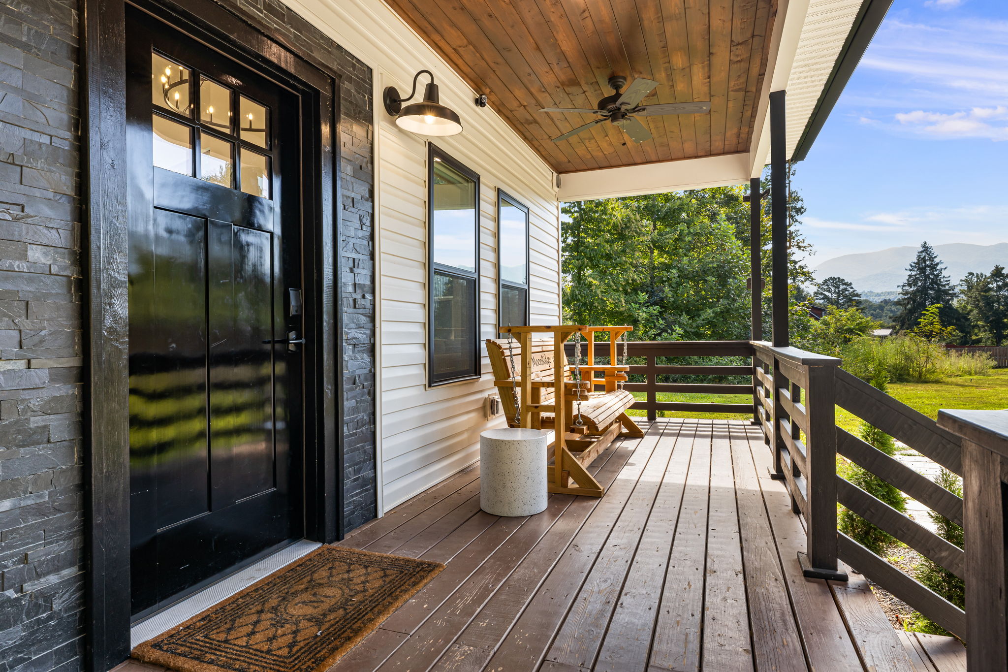 1016 Fontana Rd, Bryson City, NC 28713, USA Photo 4