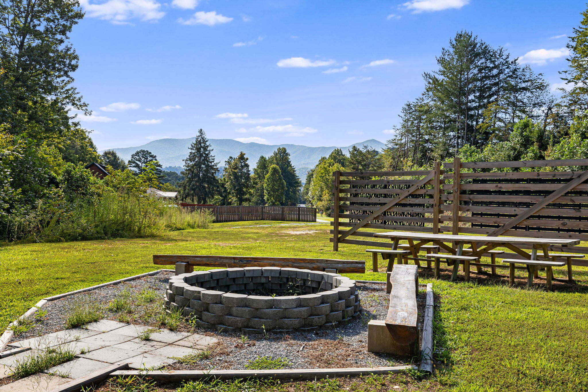 1016 Fontana Rd, Bryson City, NC 28713, USA Photo 33