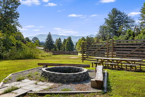 1016 Fontana Rd, Bryson City, NC 28713, USA Photo 32