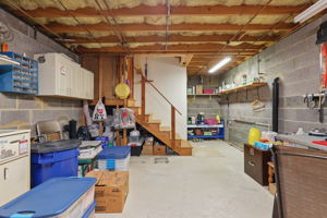  Photo 32