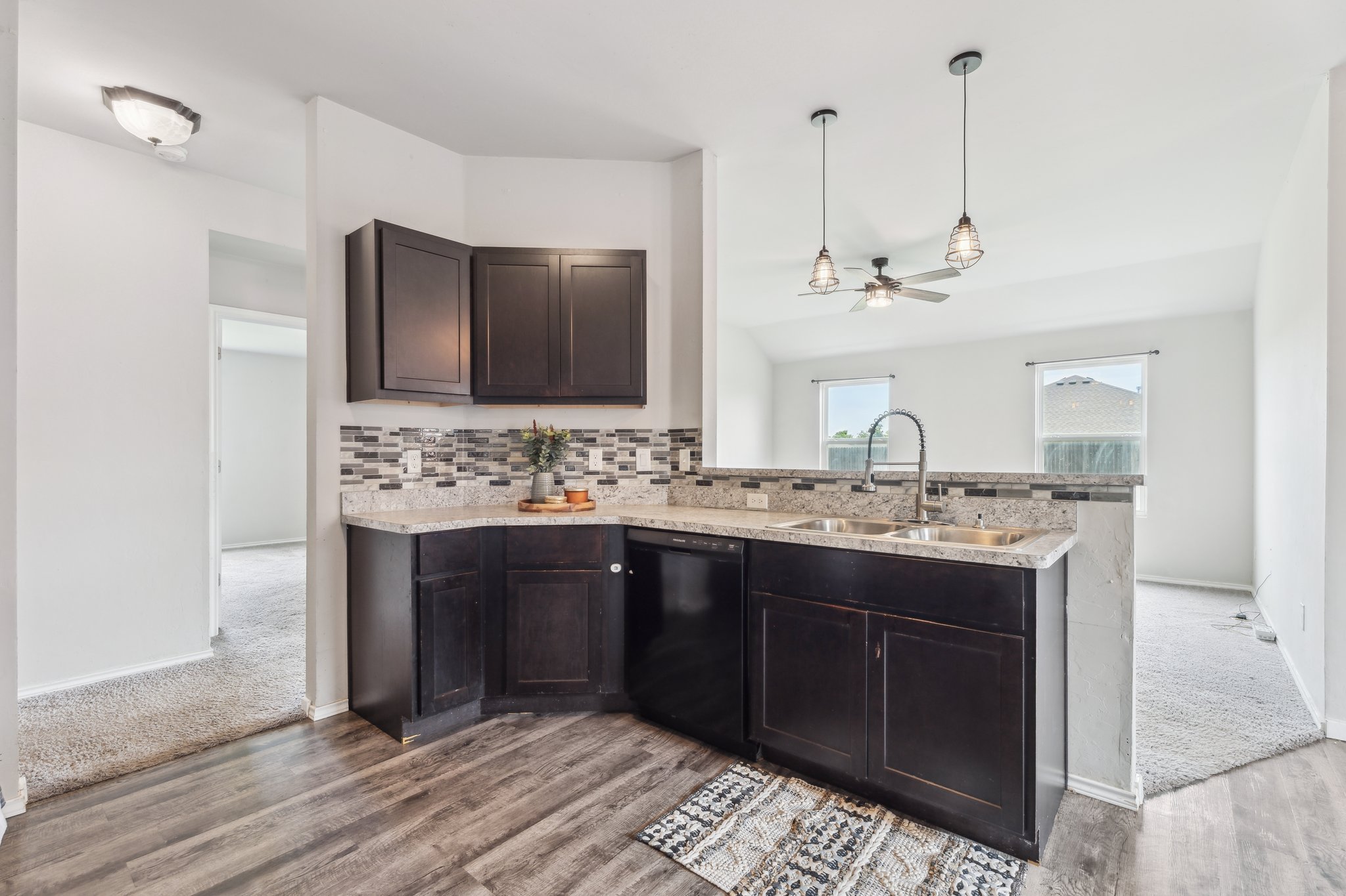 1016 N Deer Ct Way_014.jpg