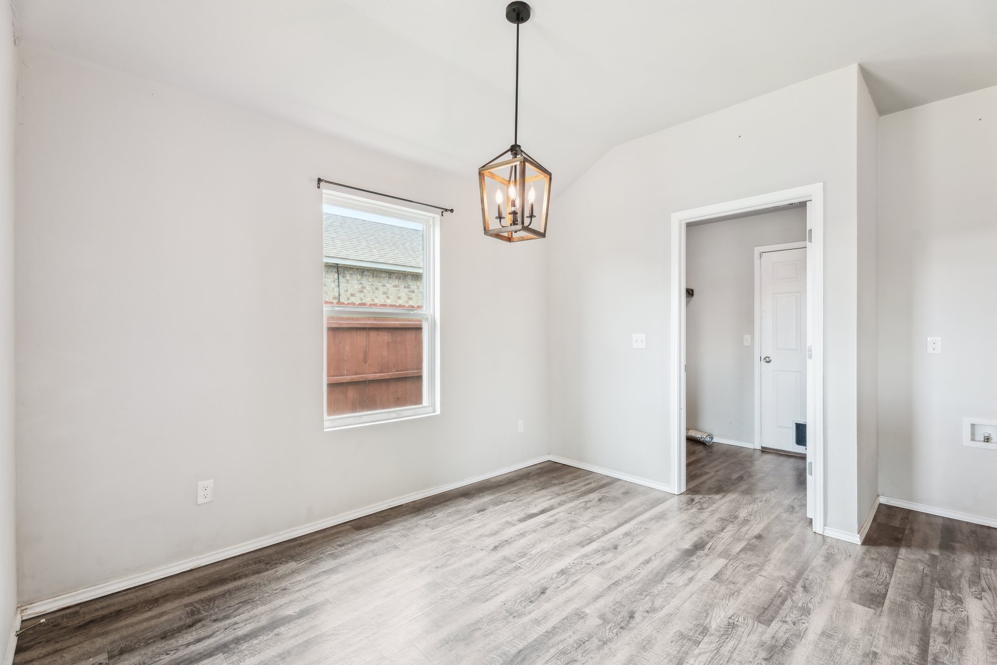 1016 N Deer Ct Way_017.jpg