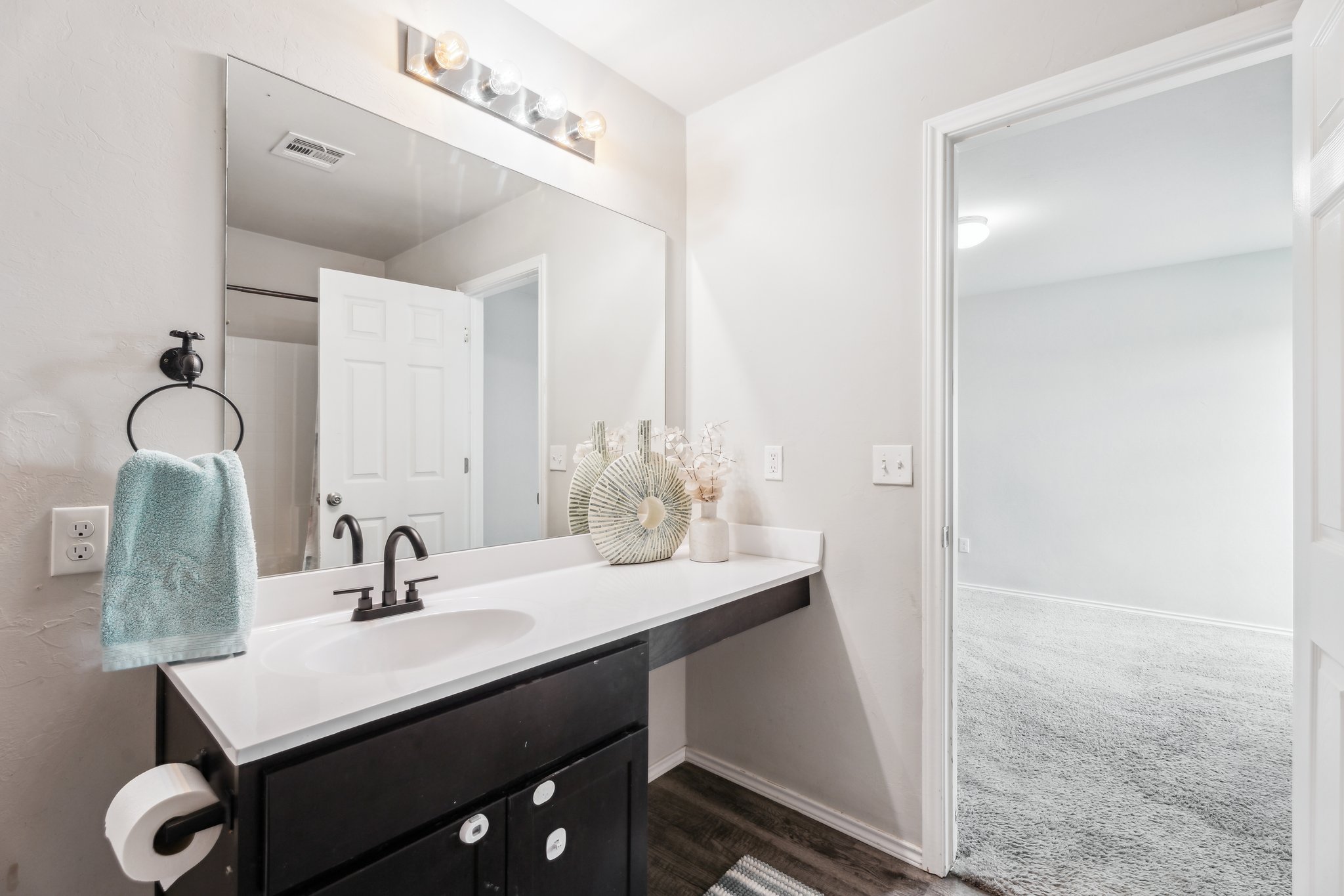 1016 N Deer Ct Way_024.jpg