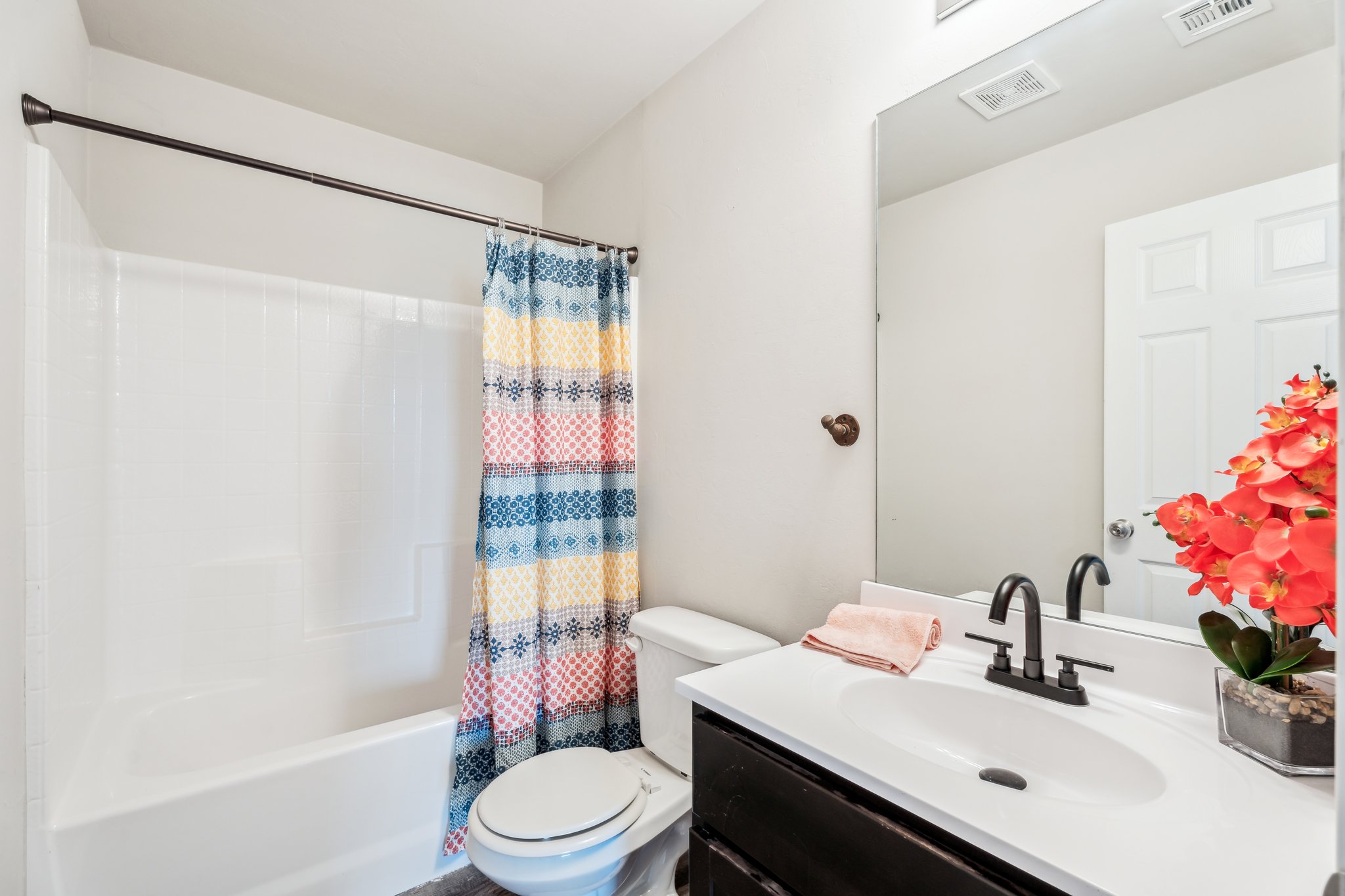 1016 N Deer Ct Way_030.jpg