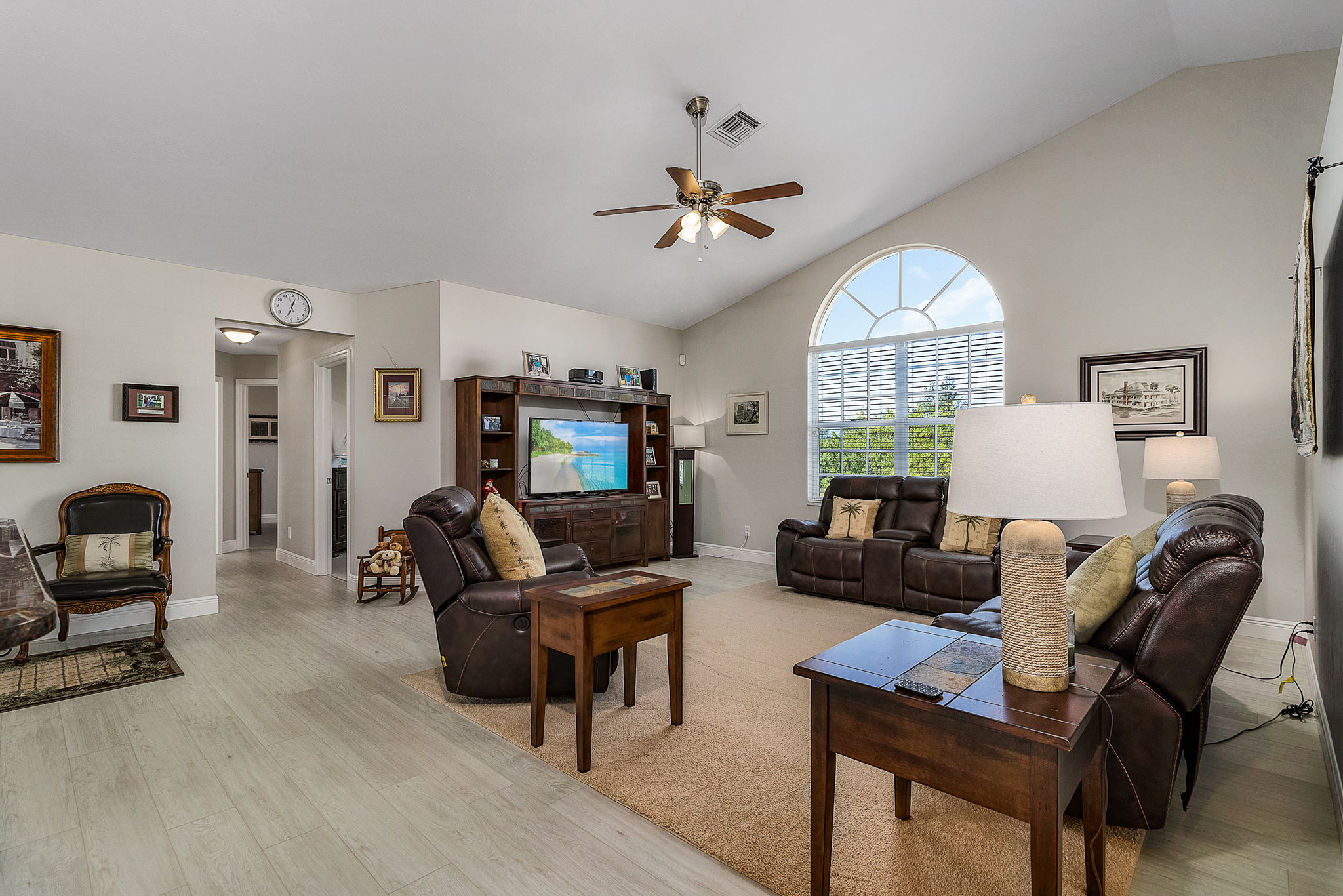  1016 NW 36th Ave, Cape Coral, FL 33993, US Photo 4