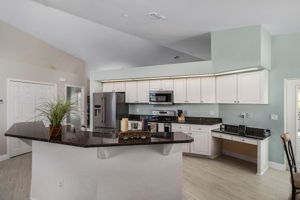  1016 NW 36th Ave, Cape Coral, FL 33993, US Photo 8