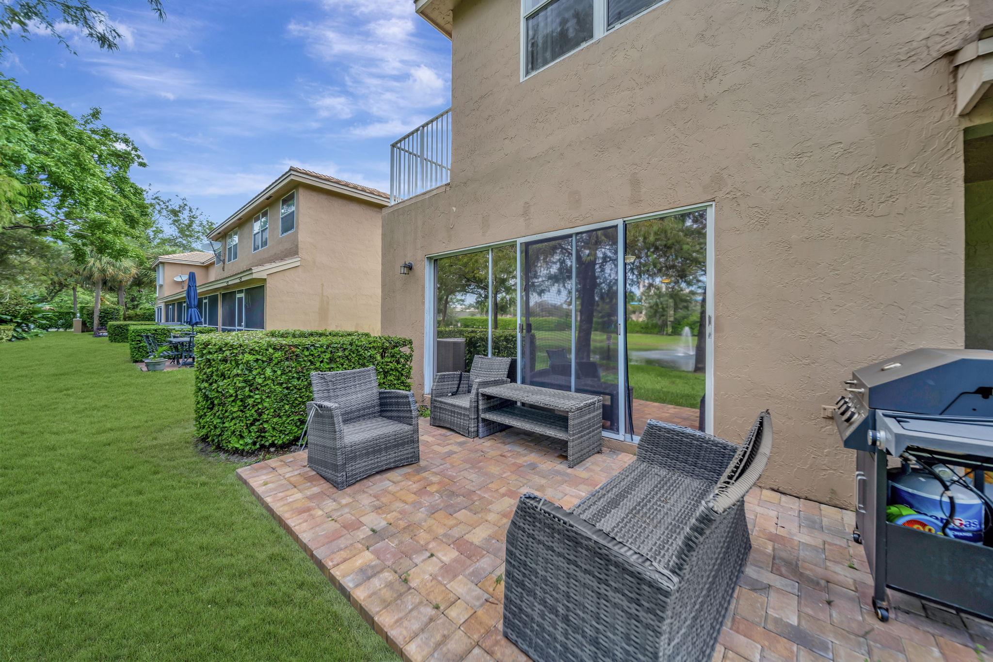 602 Enclave Cir E, Pembroke Pines, FL 33027, USA Photo 38