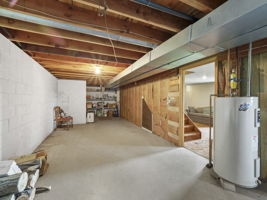  Photo 36