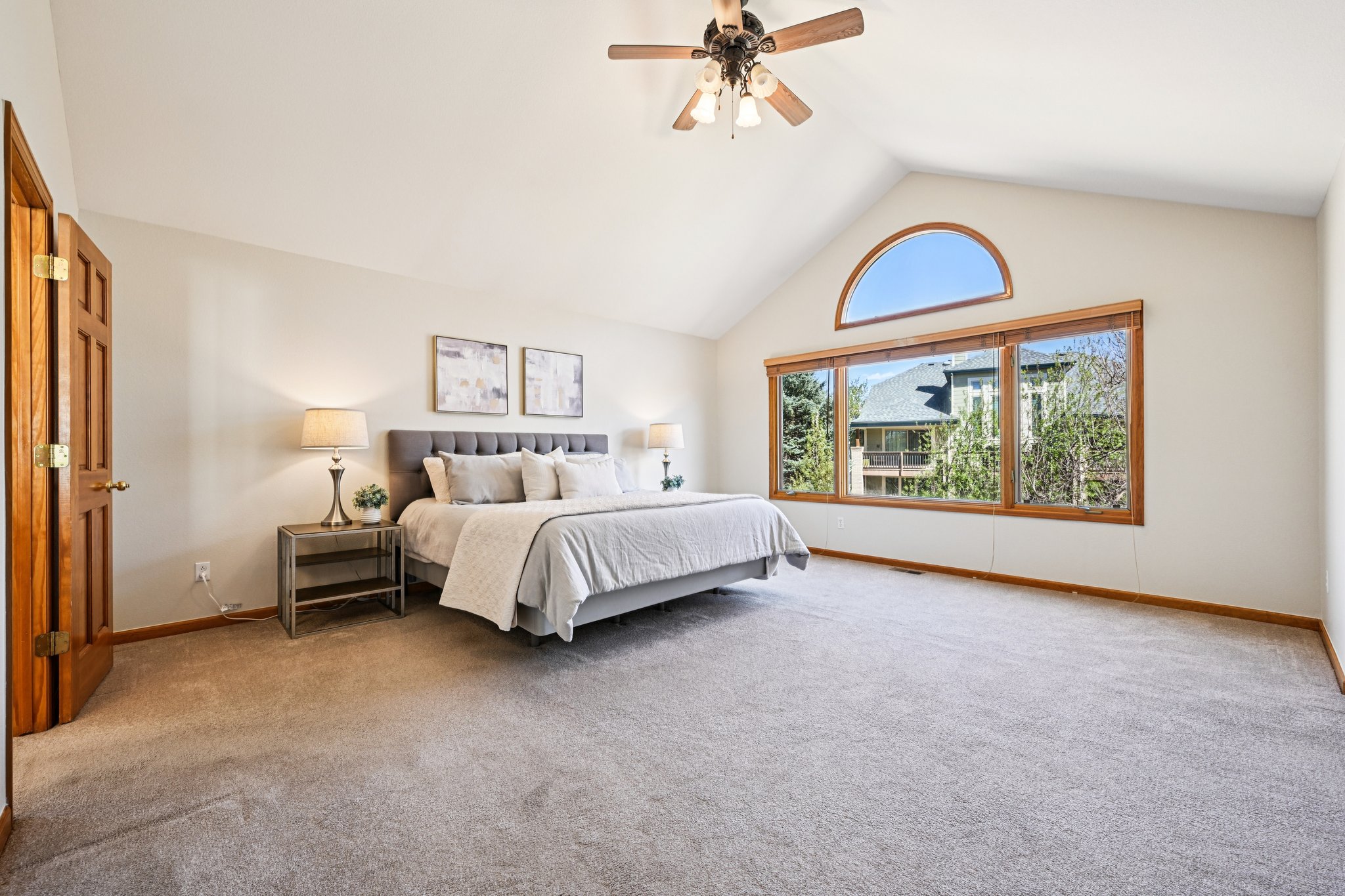 Knoll Cir-S0304-035.jpg