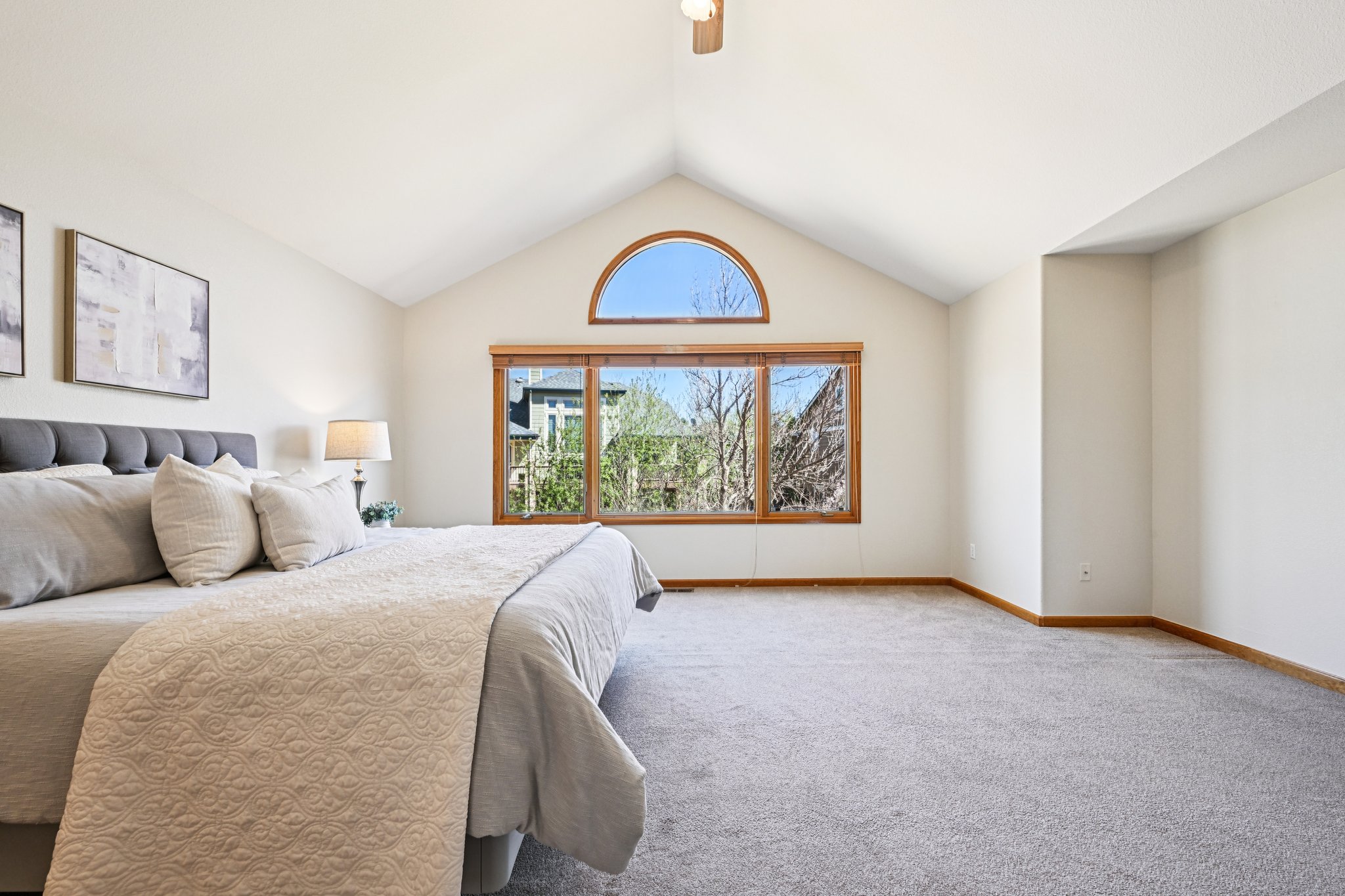 Knoll Cir-S0304-038.jpg