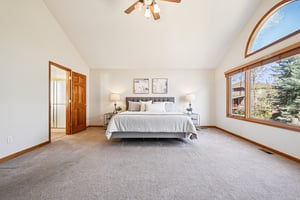 Knoll Cir-S0304-036.jpg