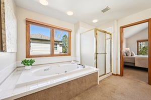 Knoll Cir-S0304-040.jpg