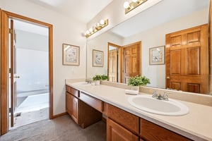 Knoll Cir-S0304-049.jpg