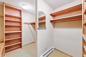 22_Interior