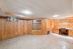16_Interior
