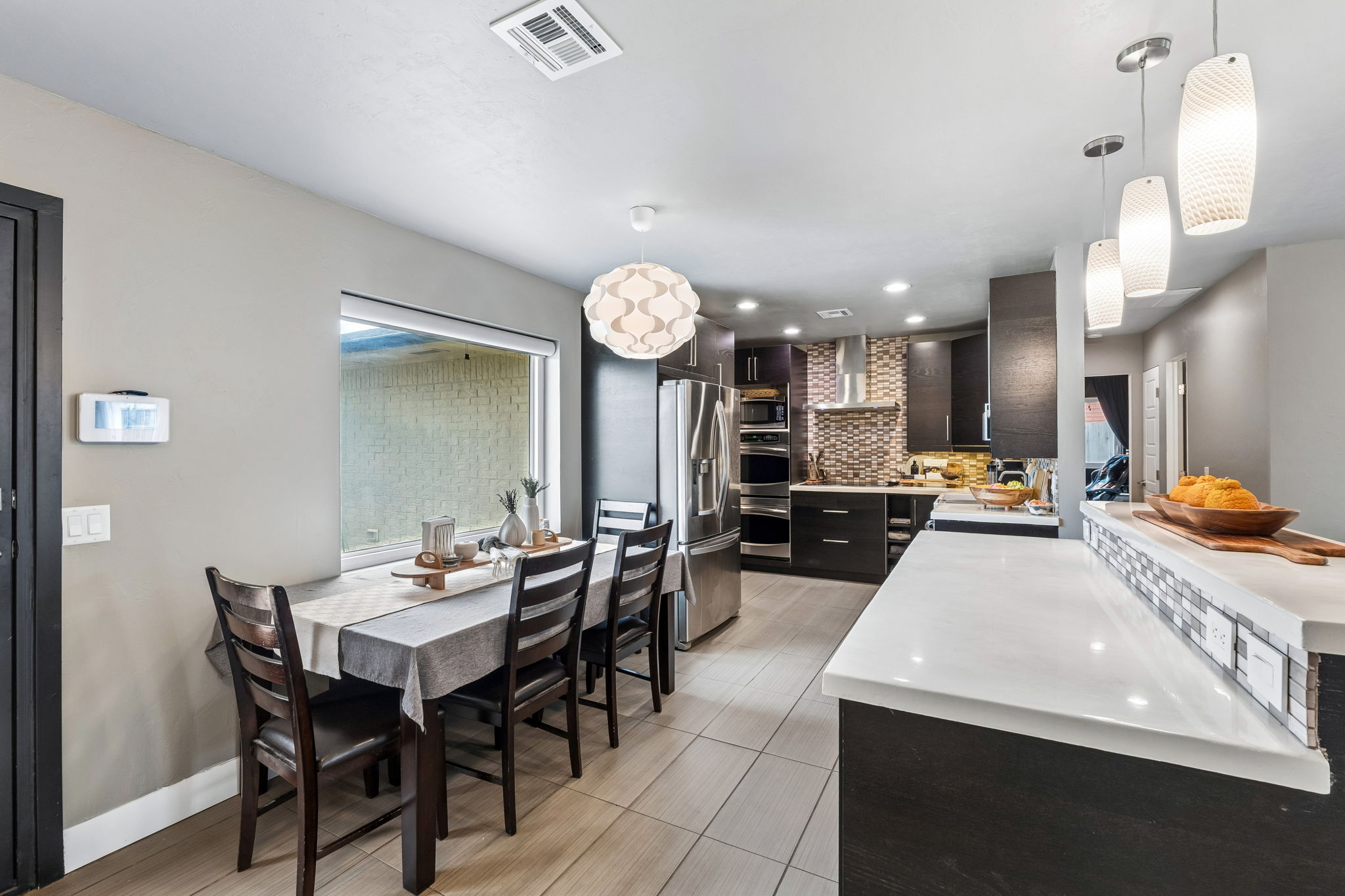  Photo 63