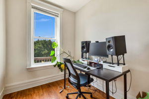 1017 N Sacramento Ave_006-fixed
