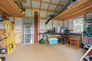  Photo 33