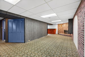  Photo 48