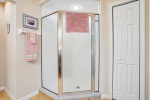- 10172 Mainsail Dr-S2107-024.jpg