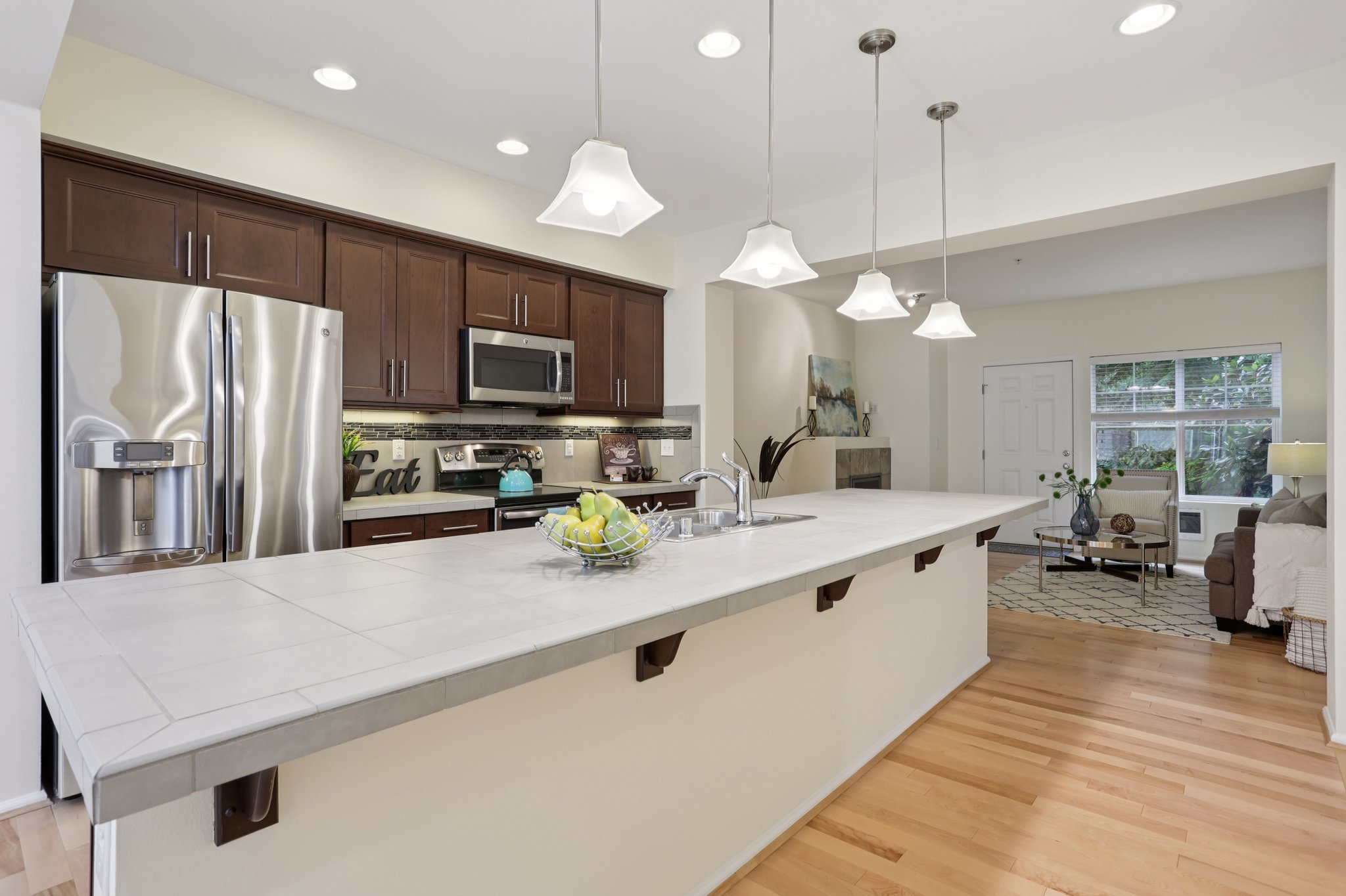 156th Ct NE 102-S0110-009.jpg