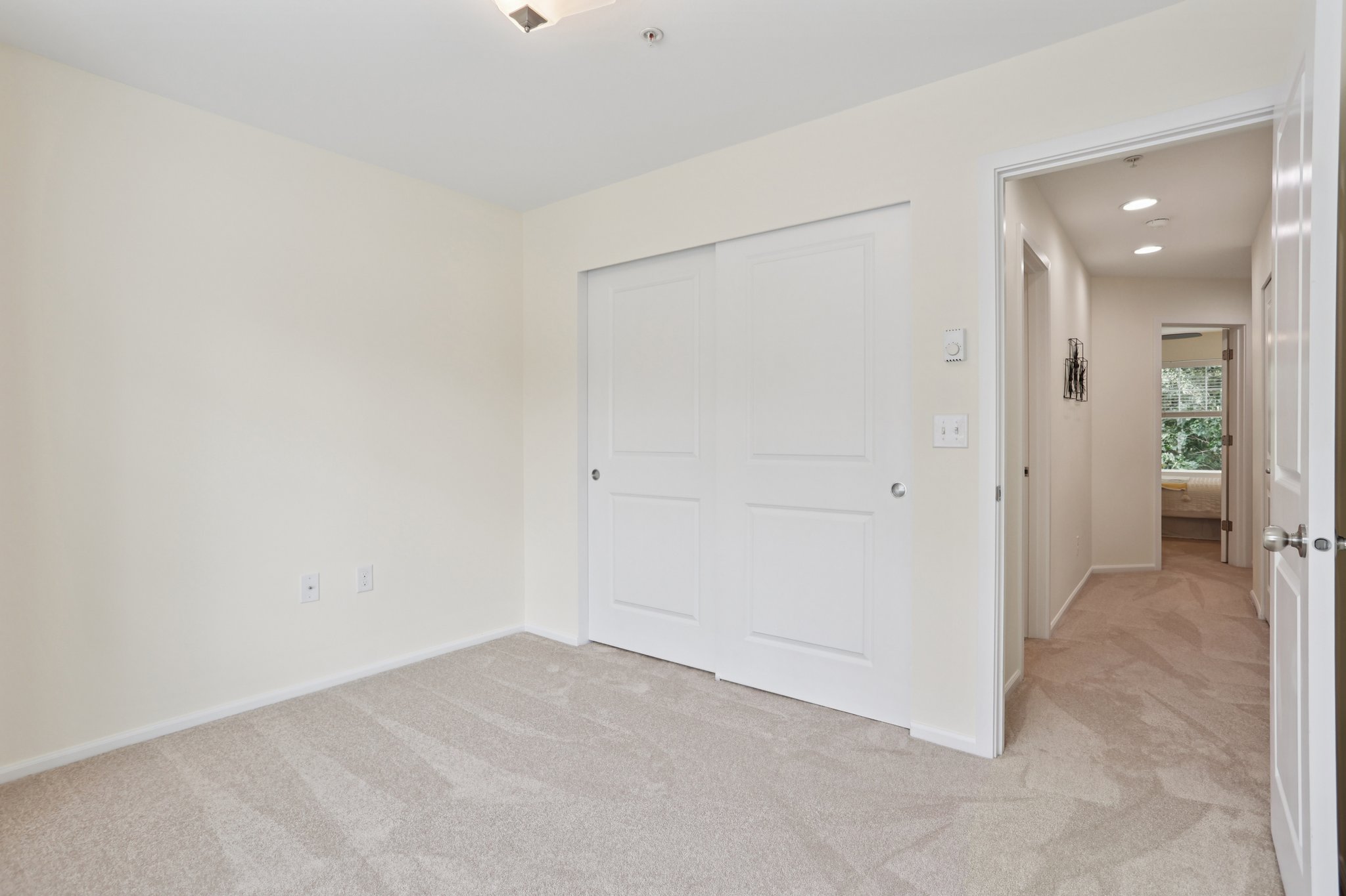 156th Ct NE 102-S0110-016.jpg