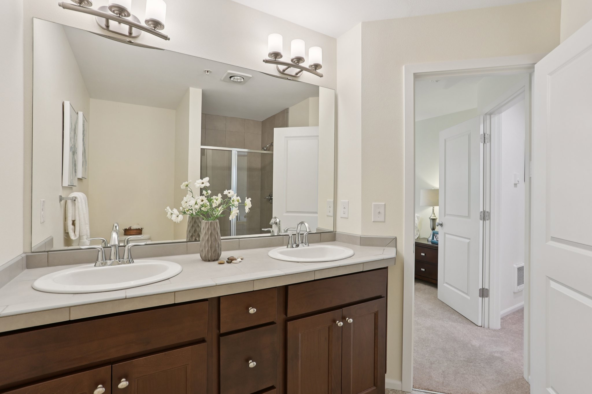 156th Ct NE 102-S0110-022.jpg