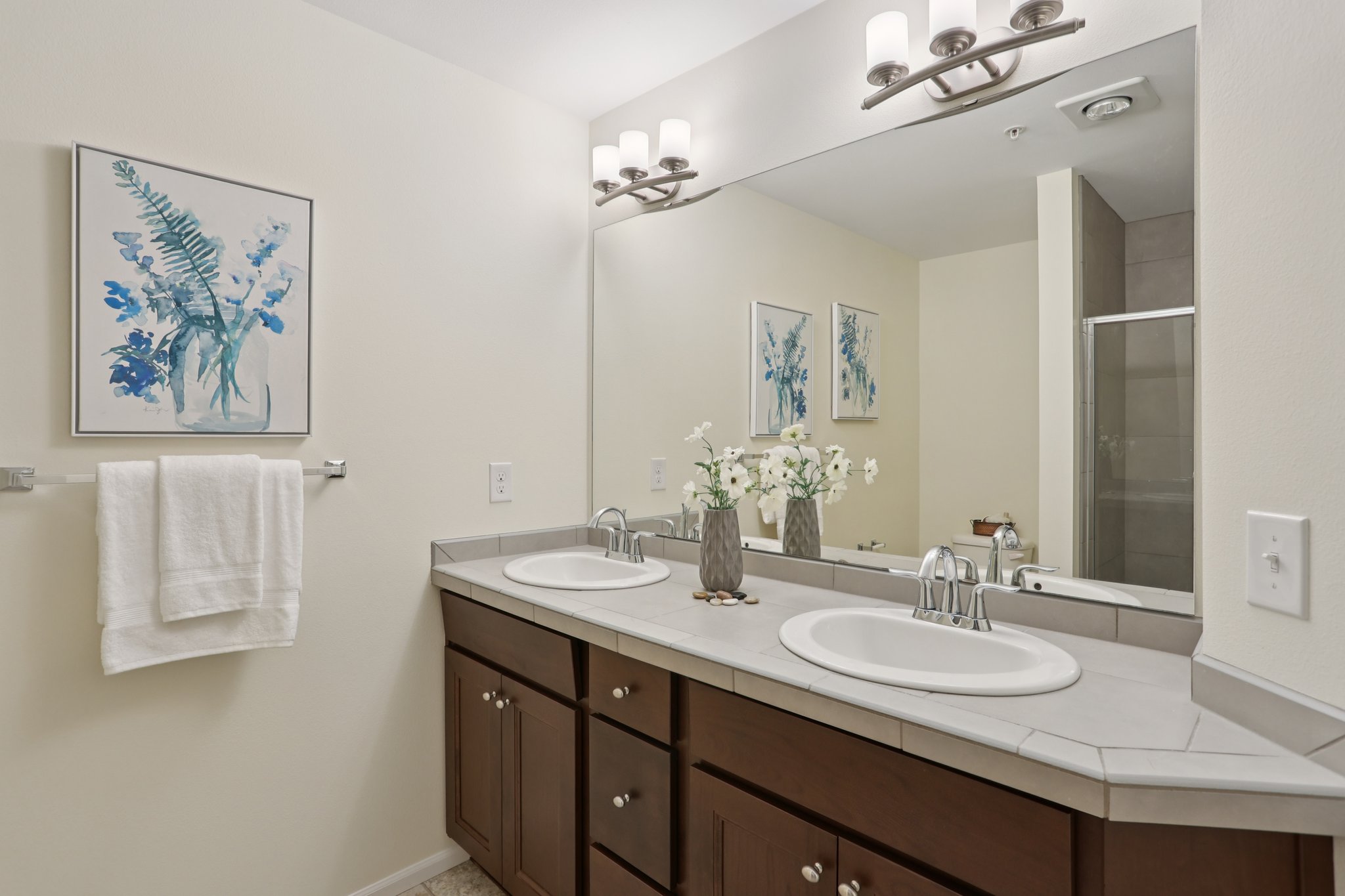 156th Ct NE 102-S0110-023.jpg