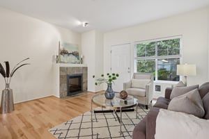 156th Ct NE 102-S0110-005.jpg