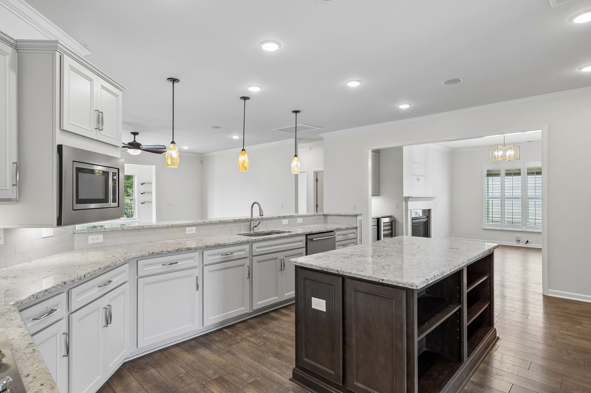  Photo 66