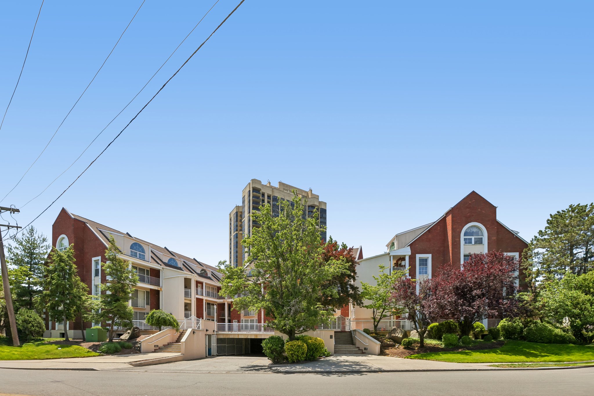 Palisade Ave 3-S1006-003.jpg