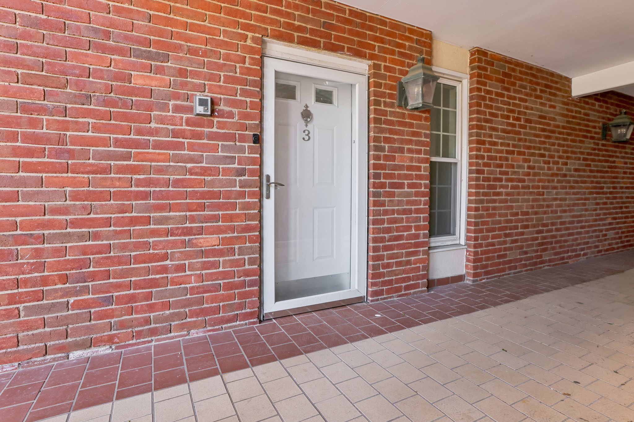 Palisade Ave 3-S1006-008.jpg