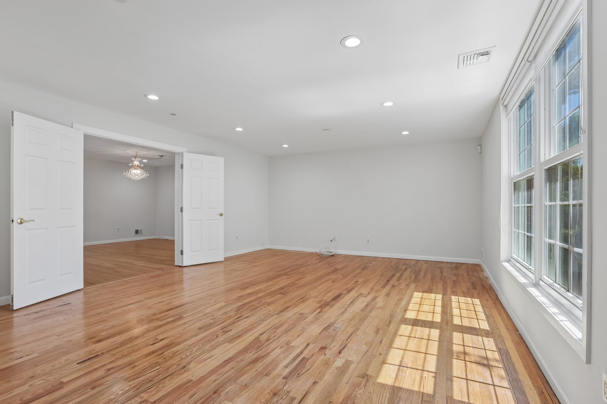 Palisade Ave 3-S1006-040.jpg