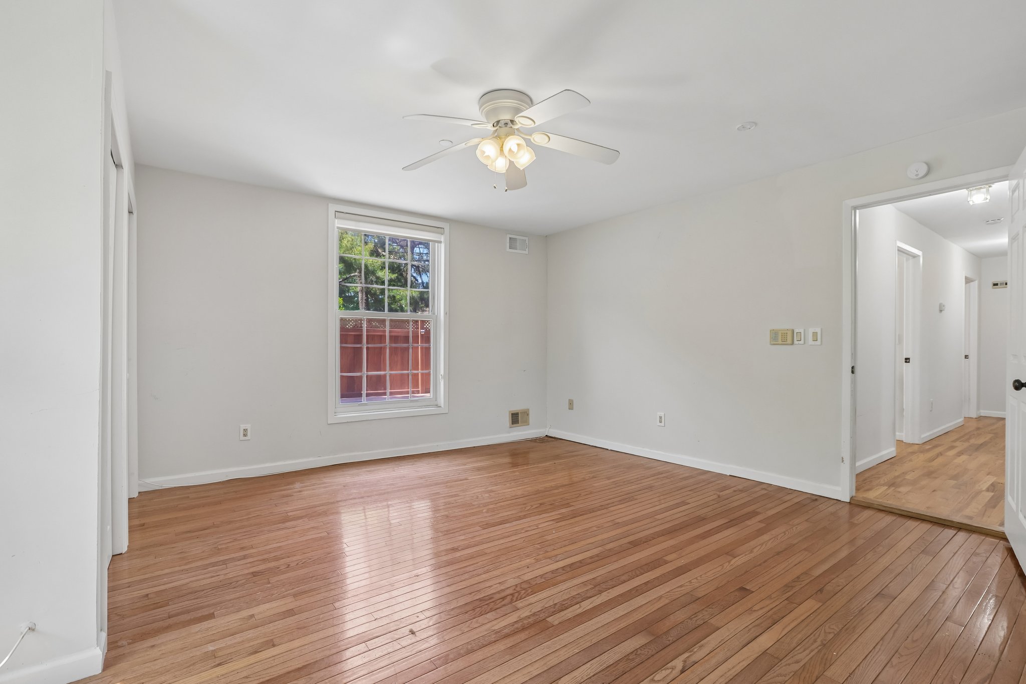 Palisade Ave 3-S1006-046.jpg