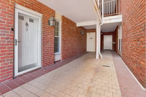 Palisade Ave 3-S1006-009.jpg