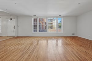 Palisade Ave 3-S1006-020.jpg