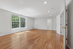 Palisade Ave 3-S1006-037.jpg