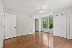 Palisade Ave 3-S1006-047.jpg