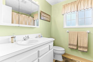  Photo 40