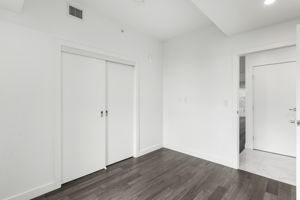 10180 103-QuikSell-44