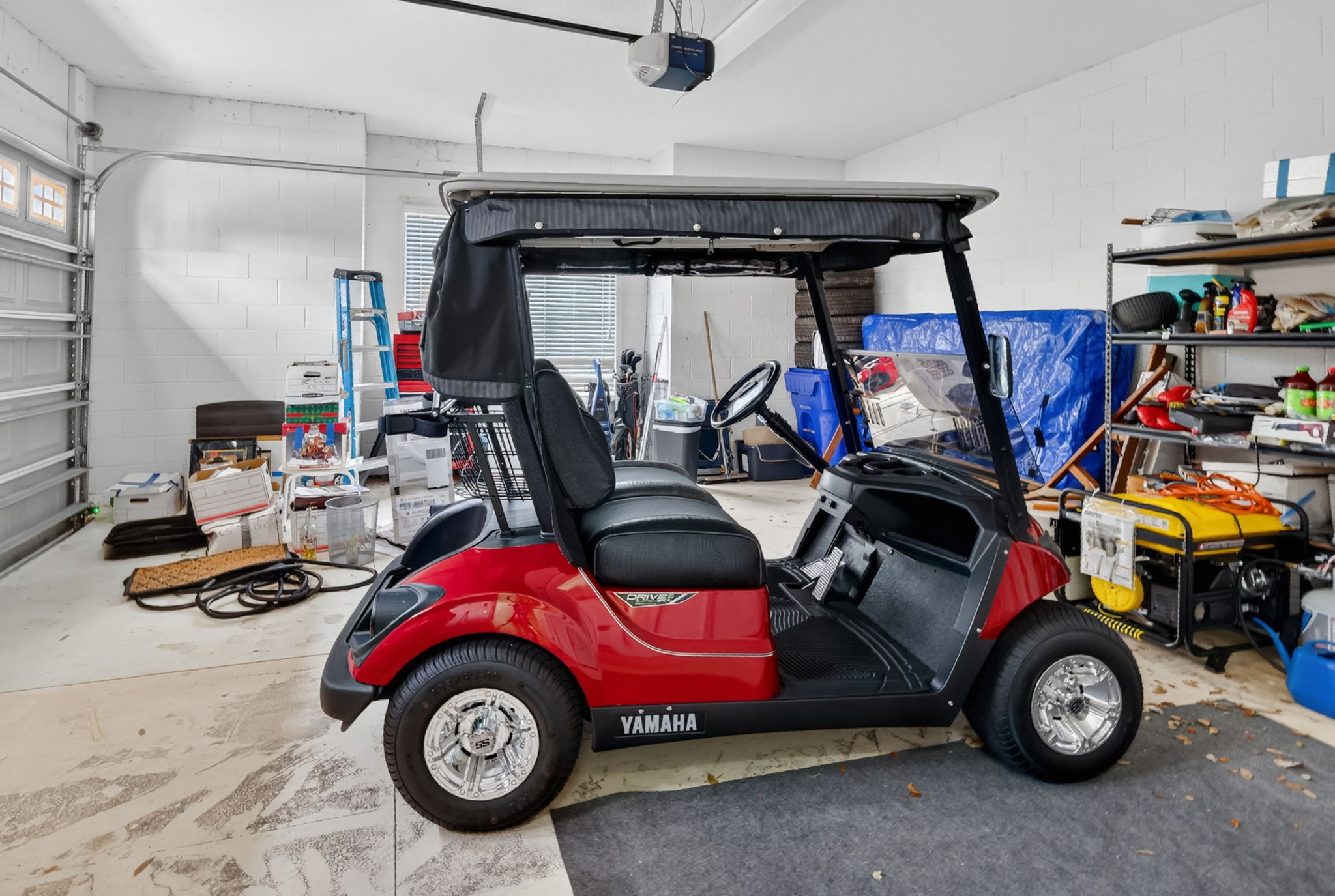 INCLUDED Yamaha Quiet Tech Golf Cart!