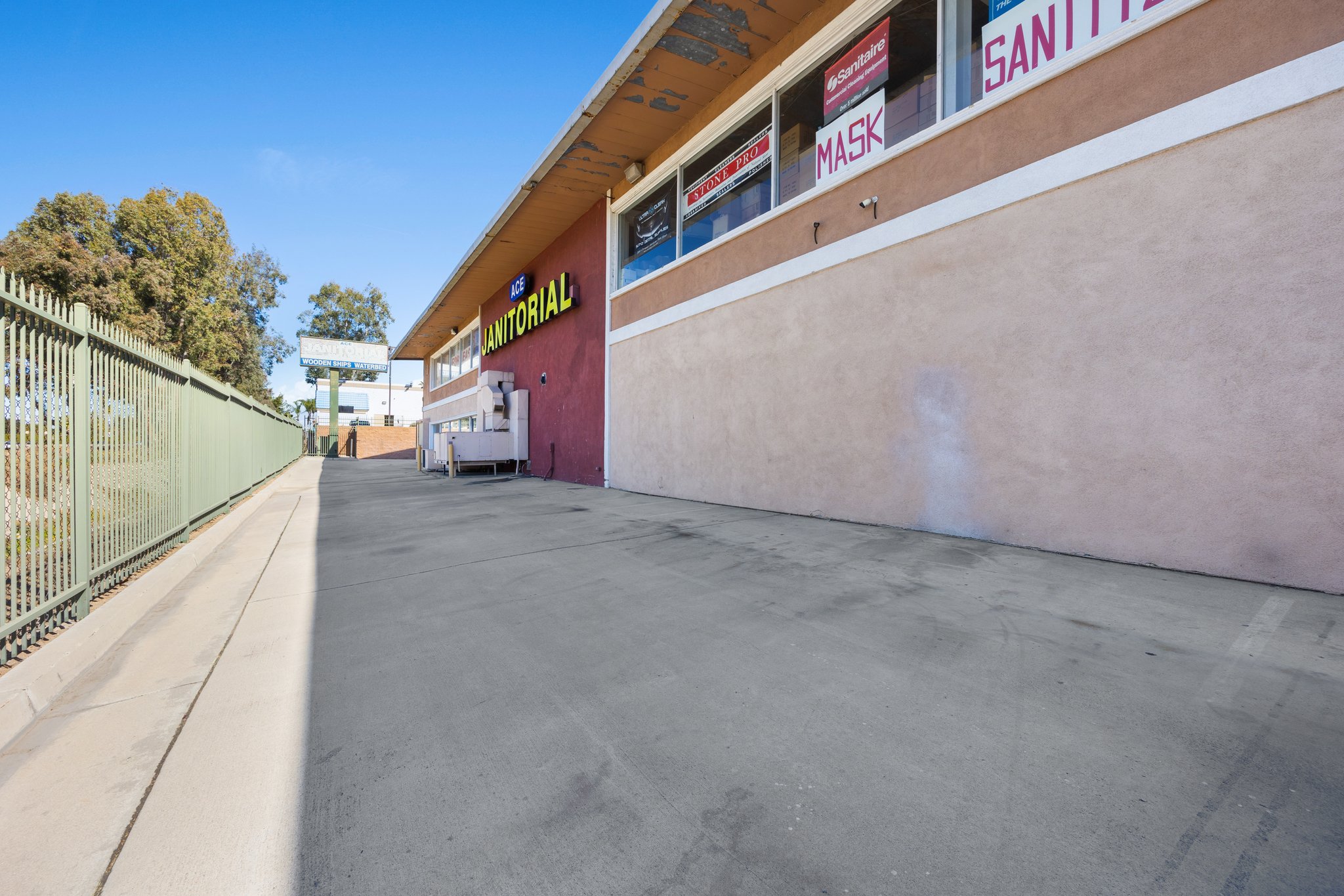 10181 Indiana Ave, Riverside, CA 92503, USA Photo 29