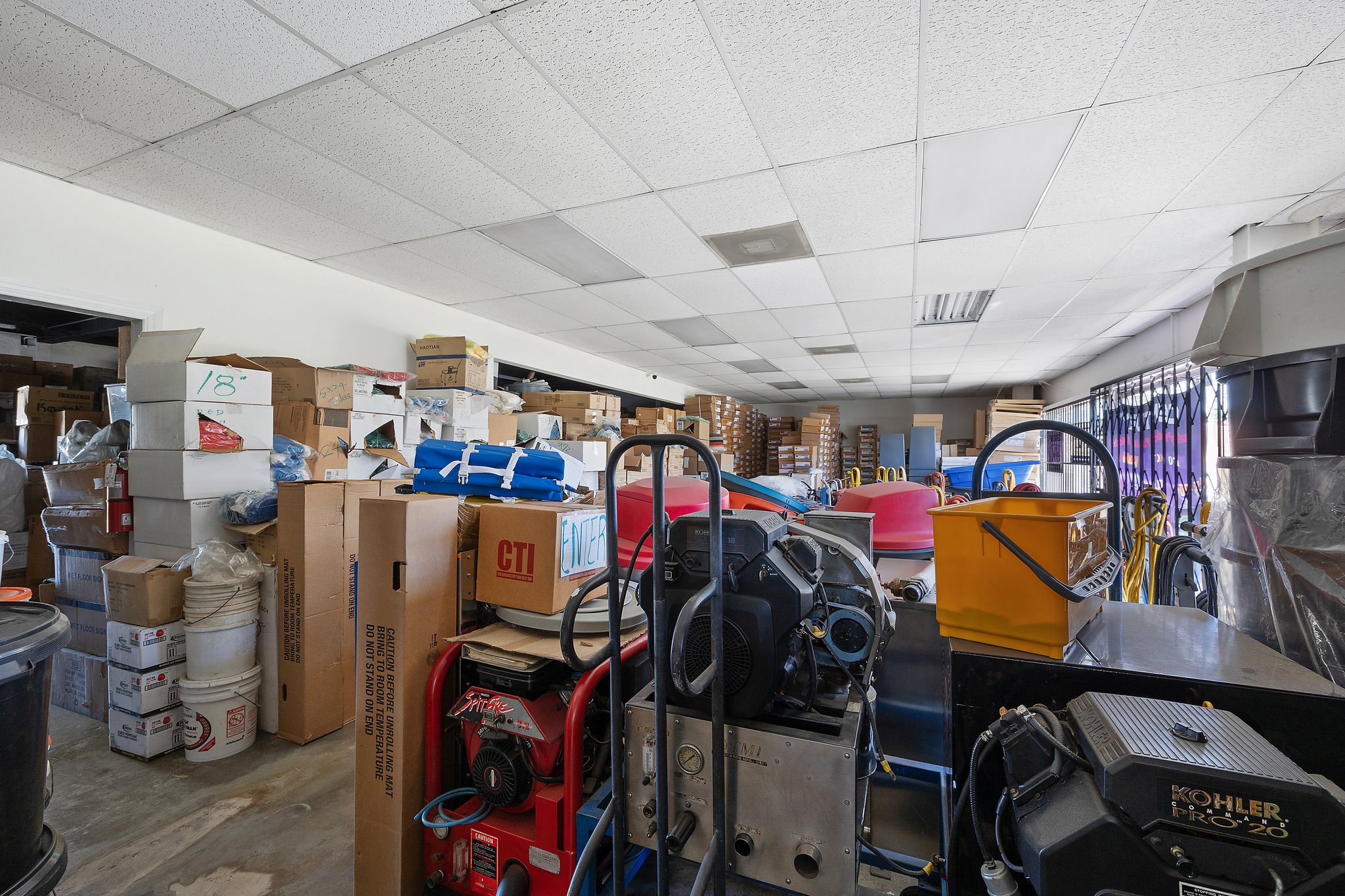 10181 Indiana Ave, Riverside, CA 92503, USA Photo 45