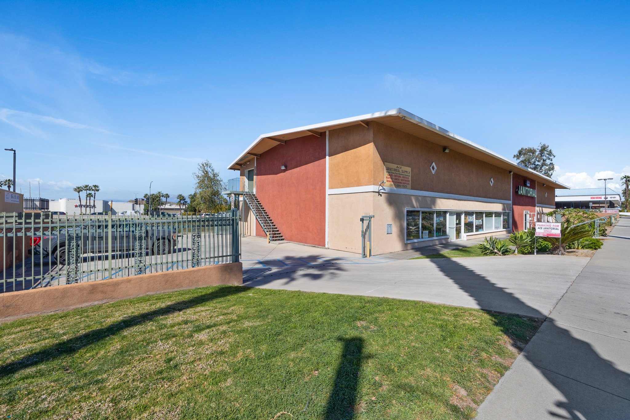 10181 Indiana Ave, Riverside, CA 92503, USA Photo 12