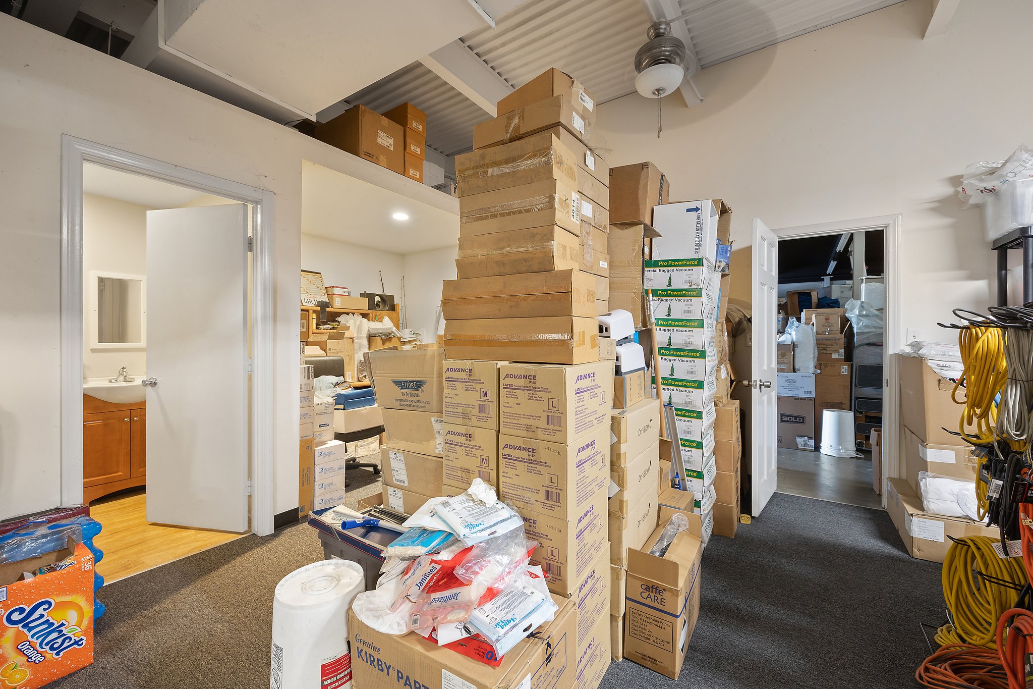 10181 Indiana Ave, Riverside, CA 92503, USA Photo 40